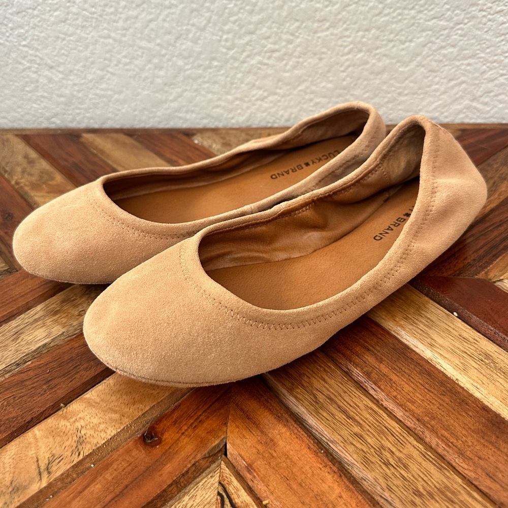 Lucky Brand Tan Suede Ballet Flats Size 7.5